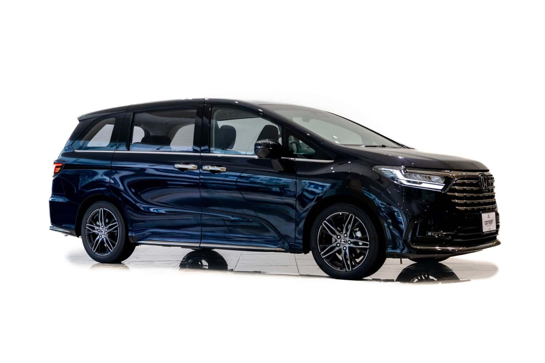 Odyssey 2種 Honda Odyssey Hybrid 2.0 Absolute EX - Vin's Automotive Group